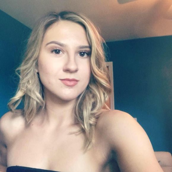 Meet your Posher, Lily - Picture 1 of 1